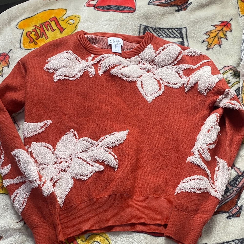 Cozy Leaf Patterned Sweater in Rust and Cream - Picture 4 of 8